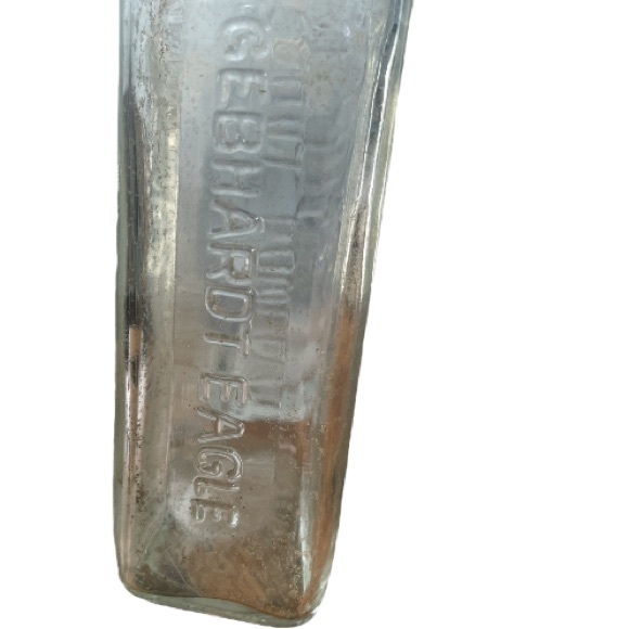 VINTAGE BOTTLES➕(2) Old Quaker & Gebheardt Eagle - Picture 2 of 6